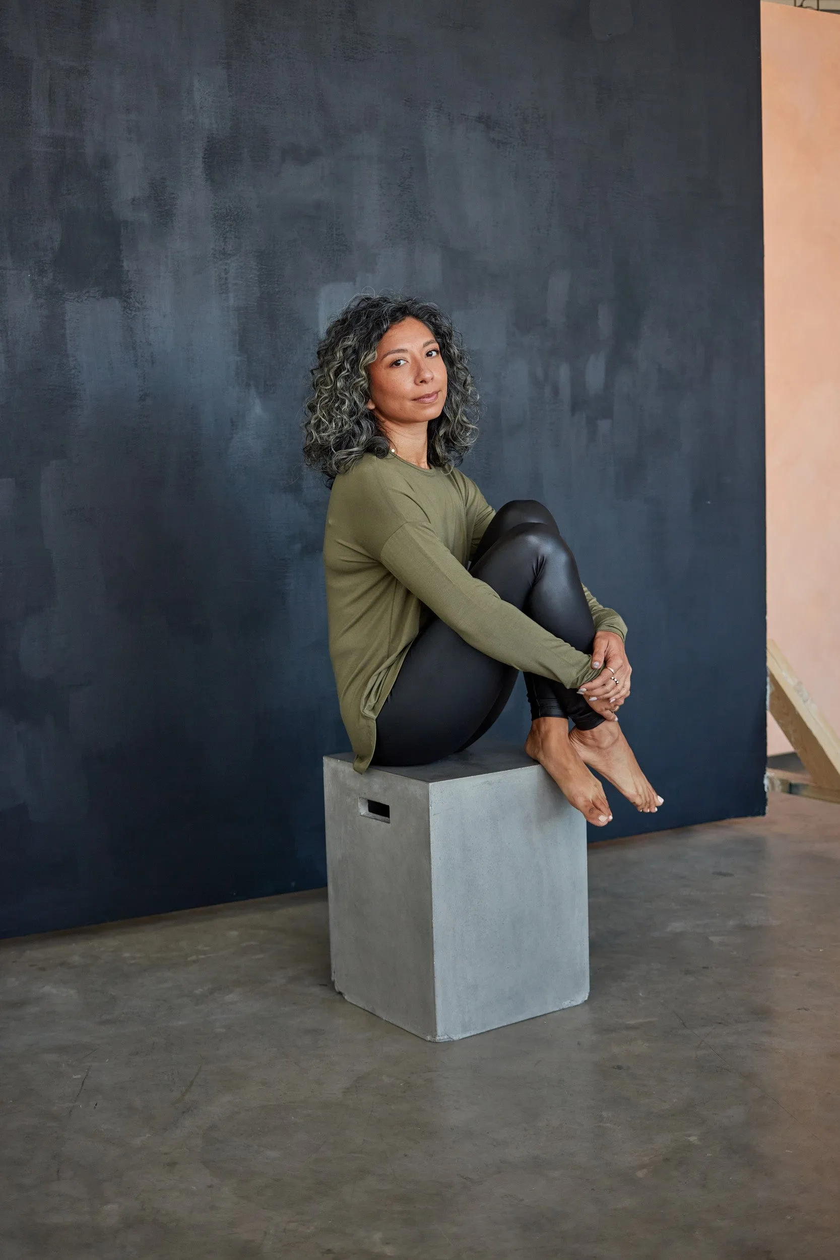 Bamboo Relaxed Long Sleeve in Olive