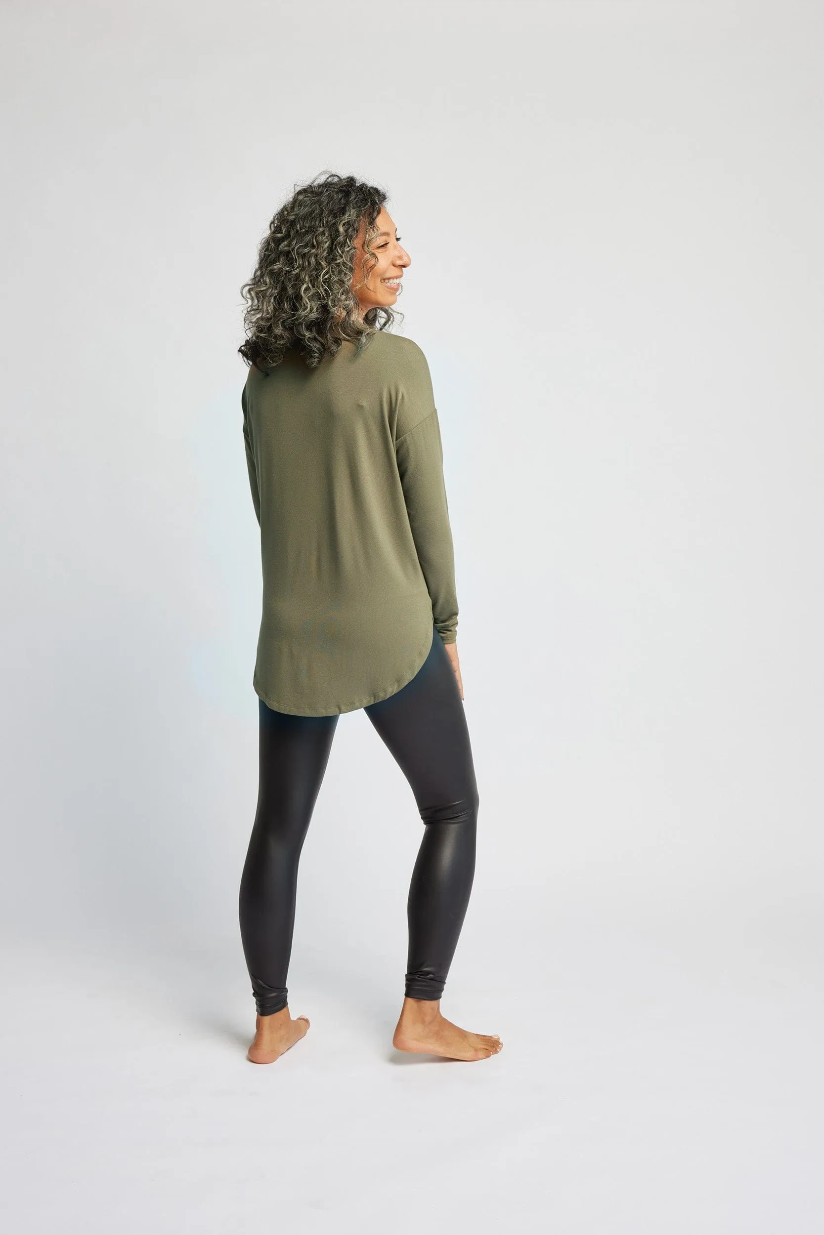 Bamboo Relaxed Long Sleeve in Olive