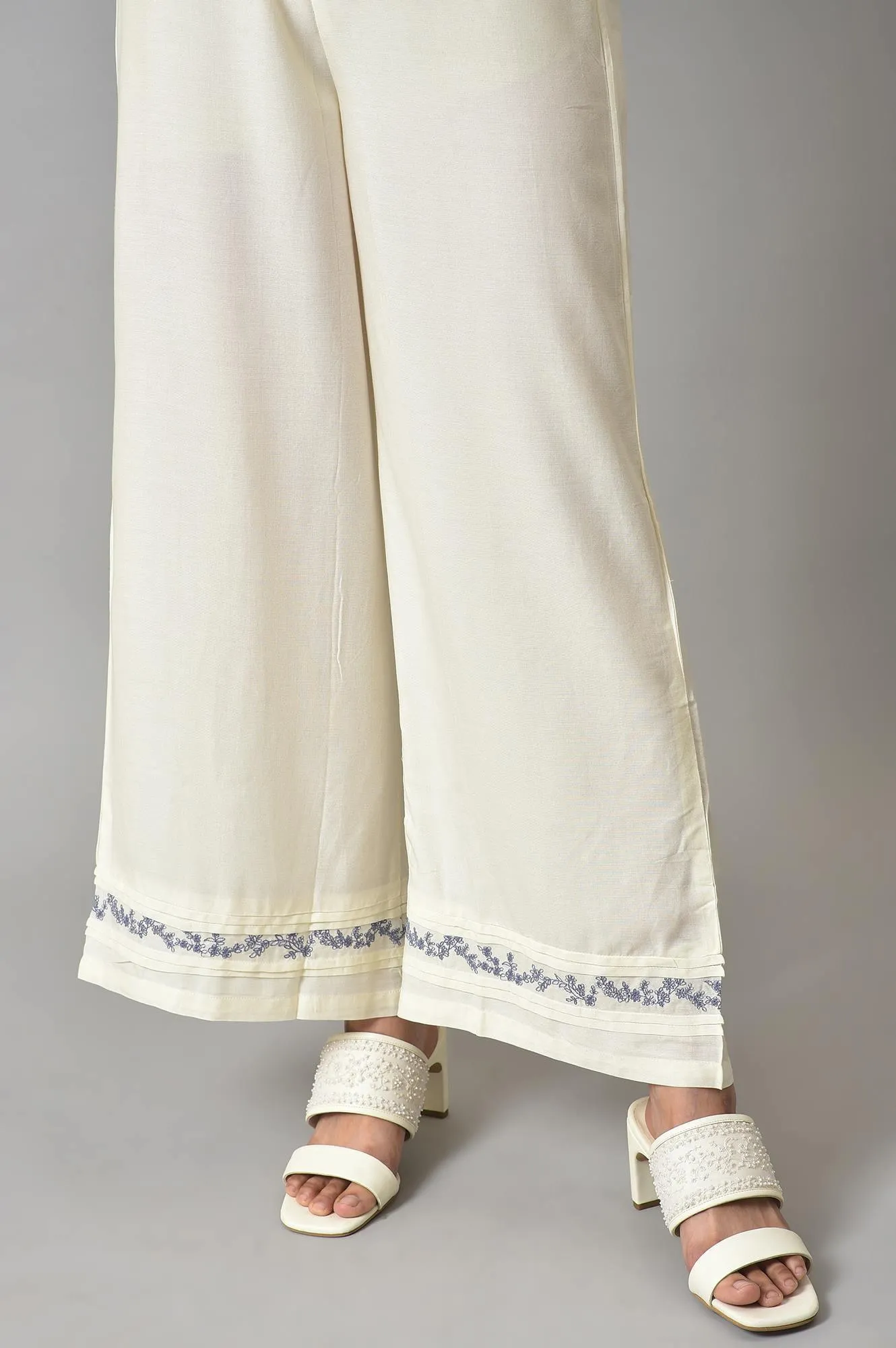 Dusk Purple Floral Printed kurta With Embroidered Ecru Pants And Dupatta