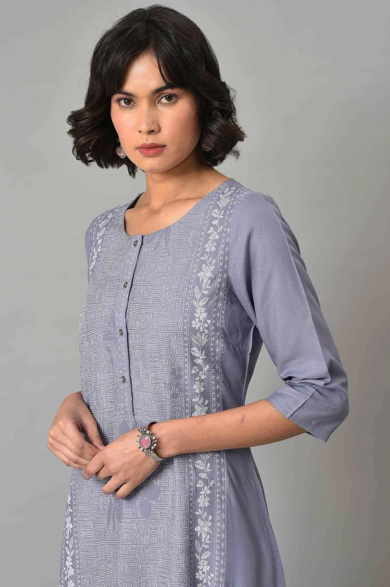 Dusk Purple Floral Printed kurta With Embroidered Ecru Pants And Dupatta