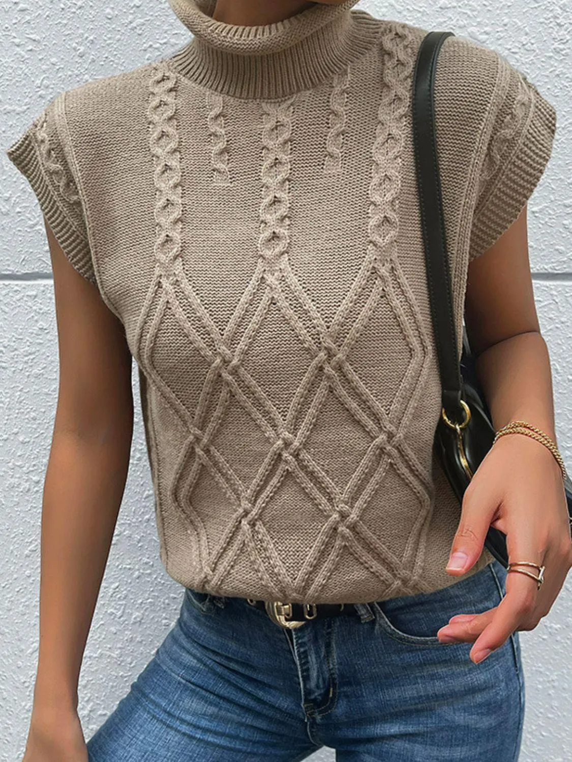 Frank Turtleneck Sweater Vest