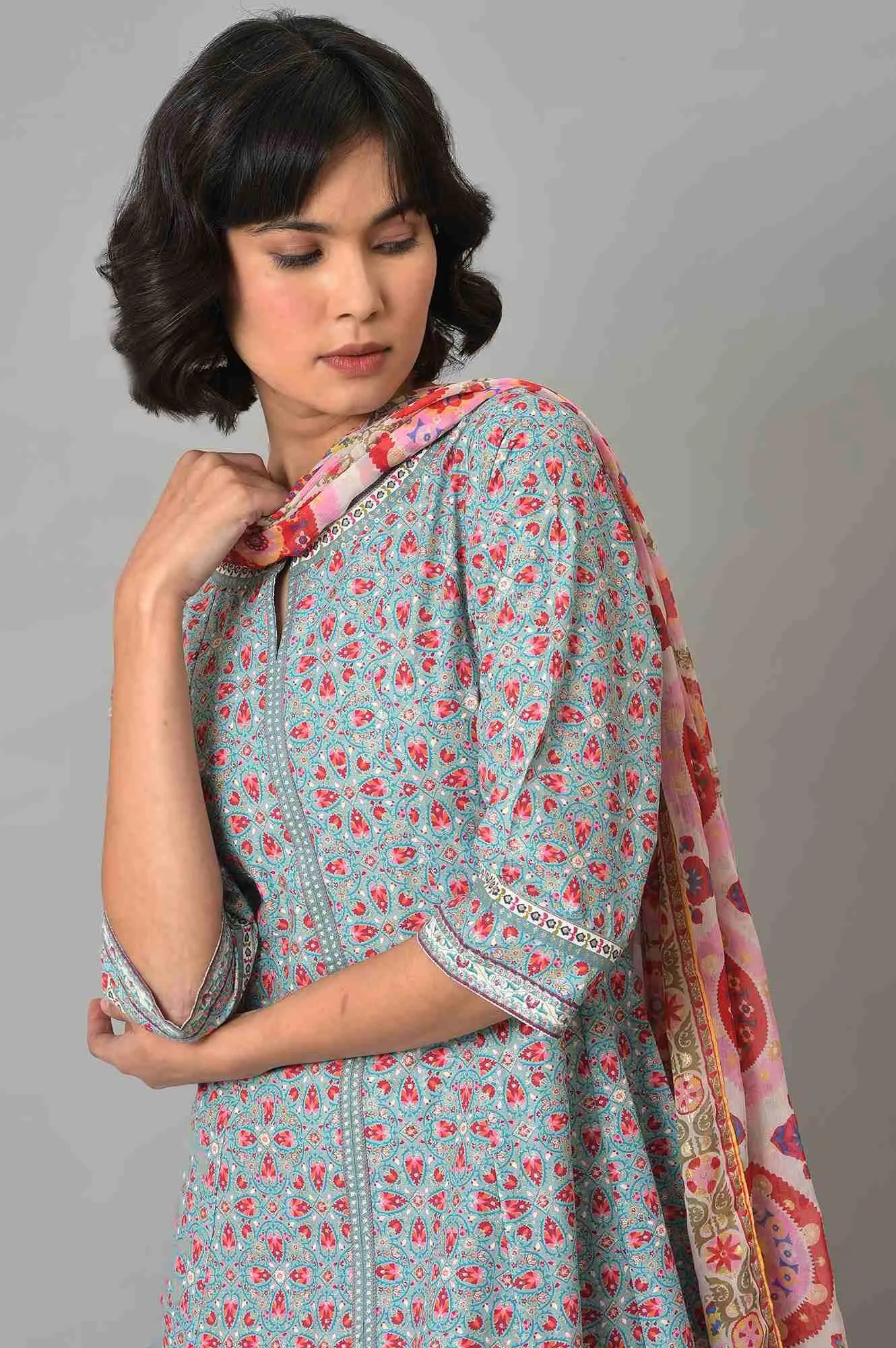 Light Blue Floral Printed kurta With Pink Slim Pants And Dupatta