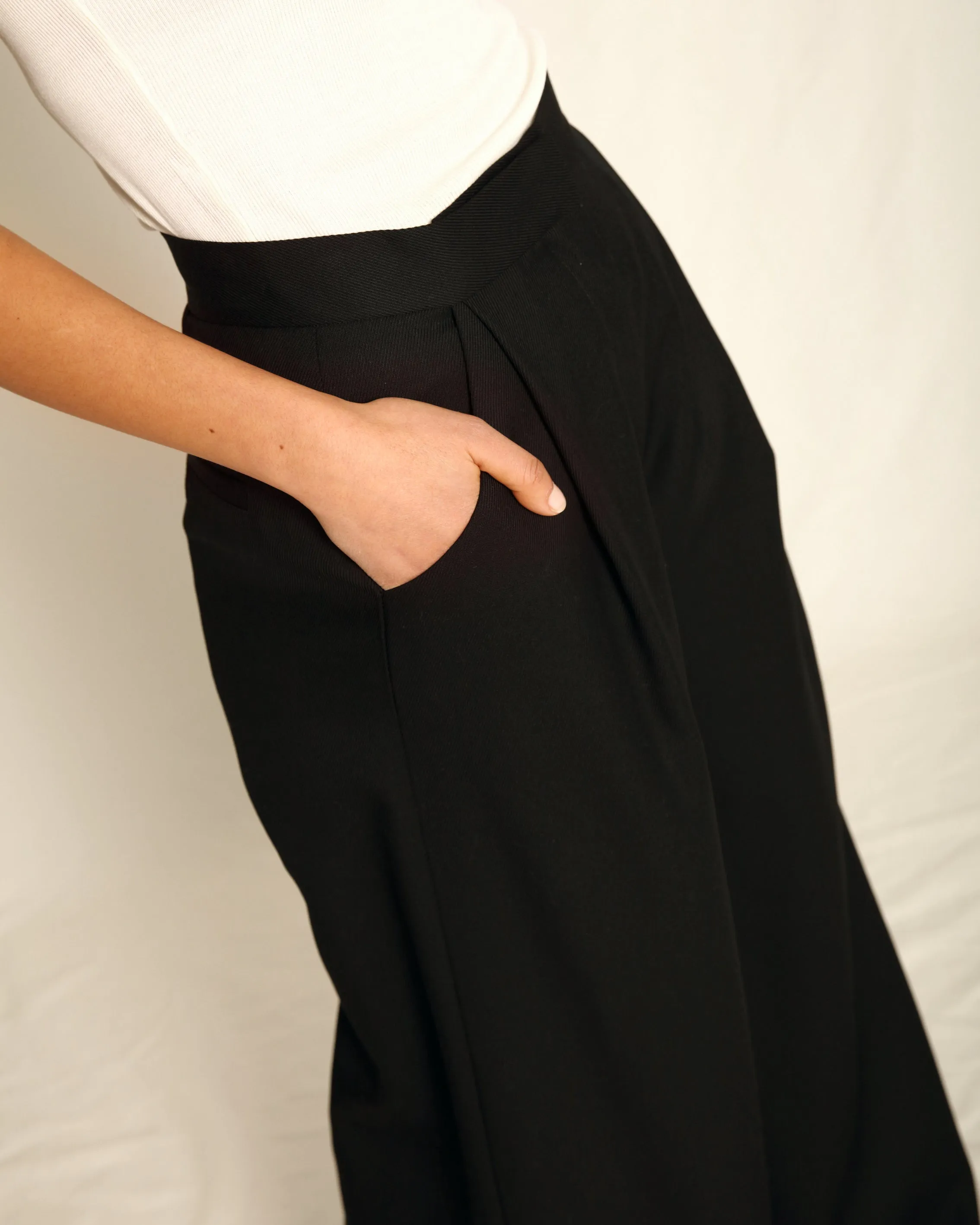 Melea Trousers Arialana Black