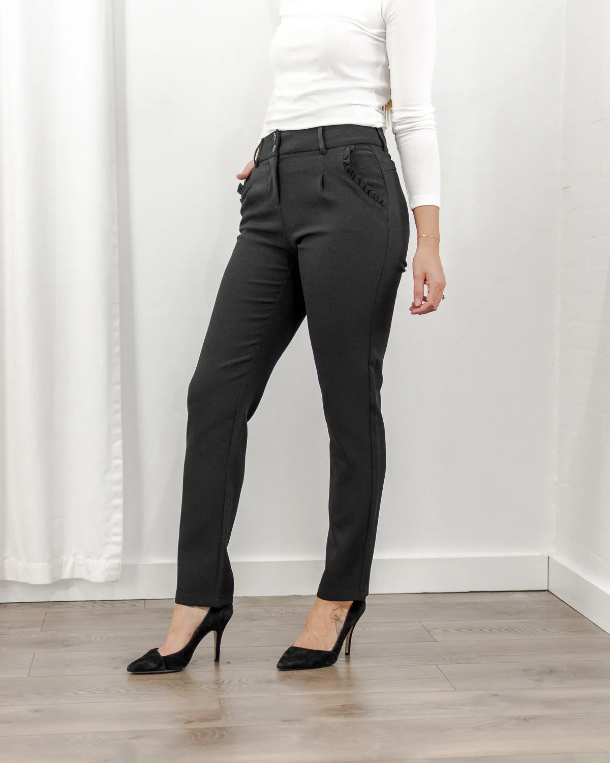 Ruffle Pocket Trousers